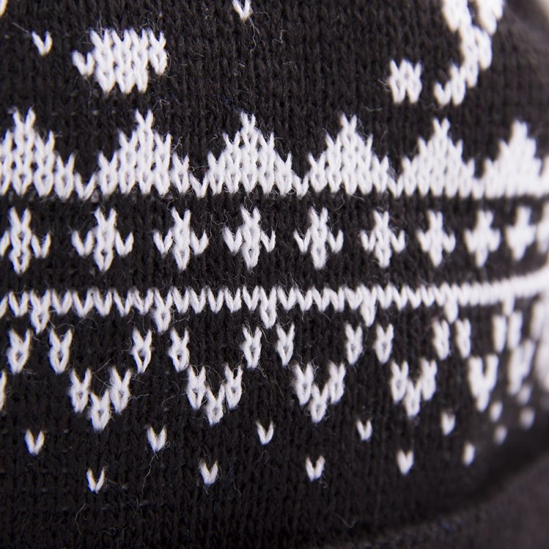 Шапка-бини с помпоном Nordic Knit черно-белая