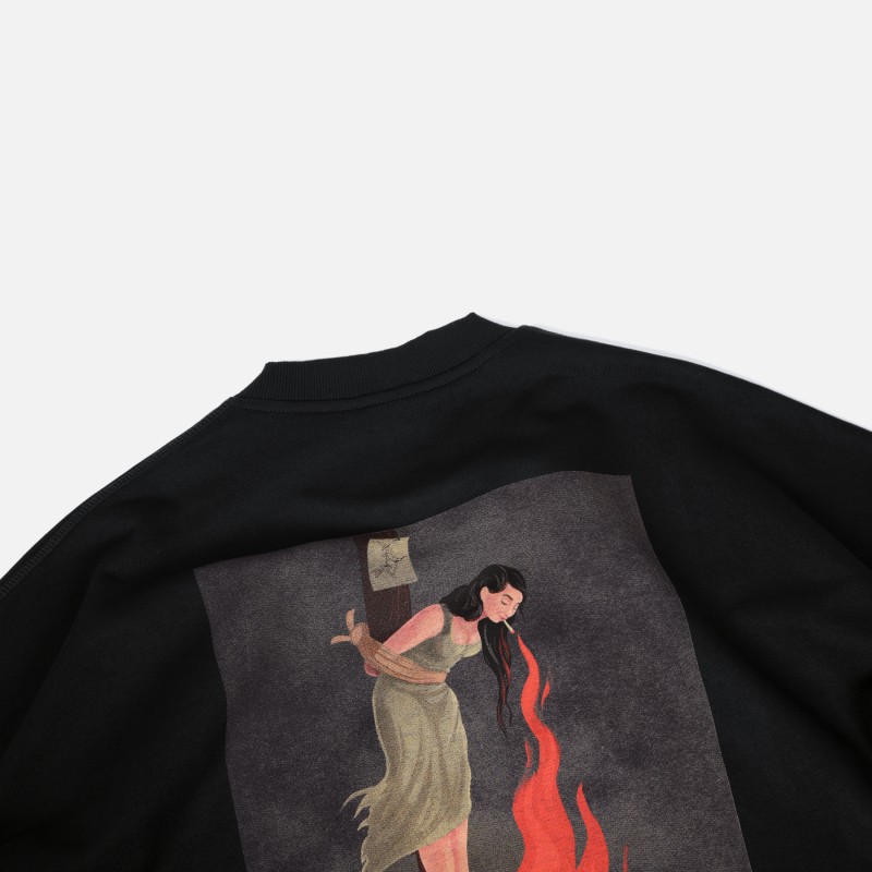 Свитшот с короткими рукавами Fusion с принтом Witch on fire на спине black